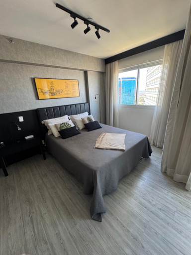 Bedroom, Apartamento moderno e aconchegante com vista para a Esplanada, Brasília