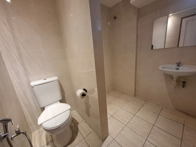 Bathroom 5, Swing & Pillows @ Damansara Perdana, Petaling Jaya