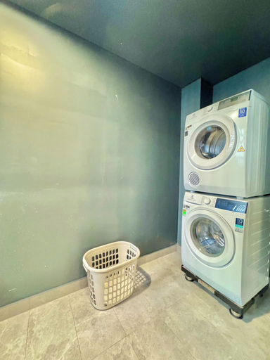 Interior 3, Cozy Riverside Apartment- Lumiere Skyway, District 2