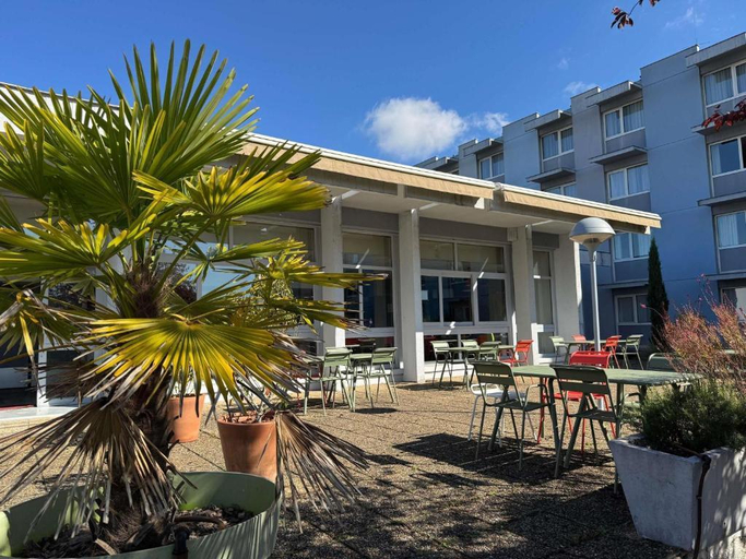Exterior view 3, ibis Styles Angouleme Centre, Charente