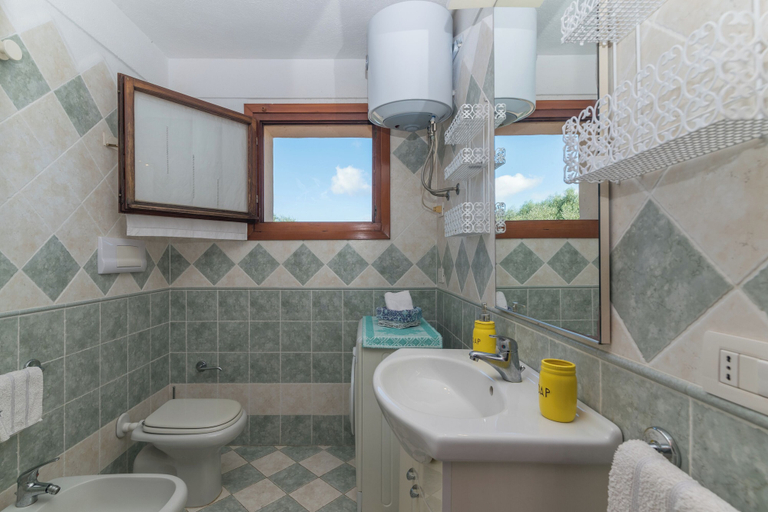 Bathroom 3, Casa Emozione With Shared Pool, Olbia-Tempio