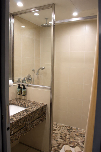 Bathroom 5, La Riviera Victoria, Haute-Savoie