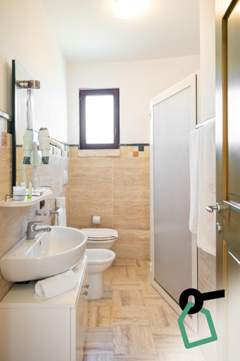 Bathroom 2, Hotiday Gallipoli Masseria, Lecce