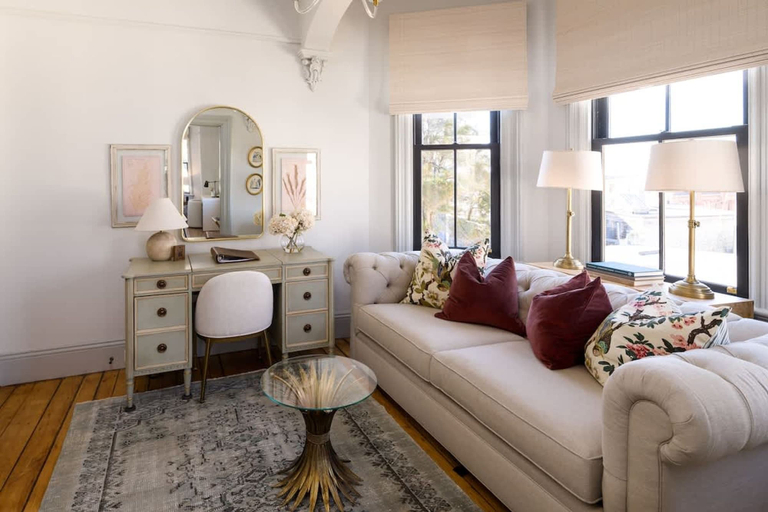Room 2, The Mermaid Suite Luxury Suite Steps From Thames, Newport
