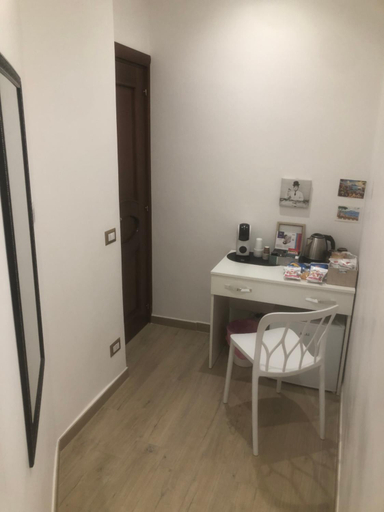 Others 3, B&B Civico 22 Silvestre, Napoli