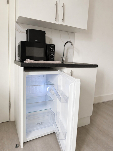 Private kitchen 5, KW SELF CONTAIN STUDIOS ALEXANDRA PALACE, London