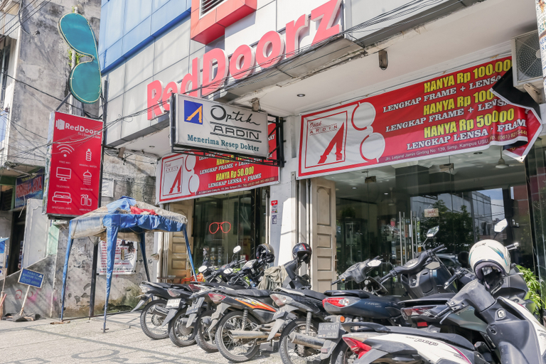 Others 5, RedDoorz Plus @ Simpang USU Medan, Medan