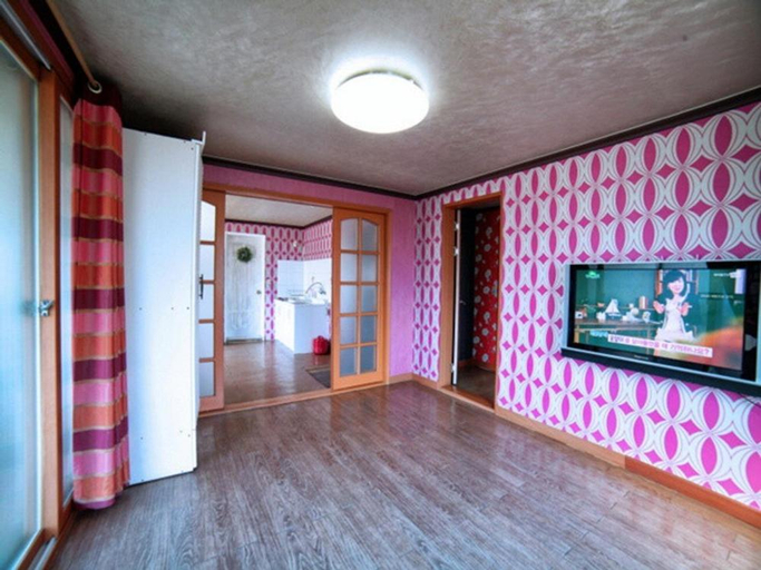Others 5, Ahnmyeondo green house, Taean