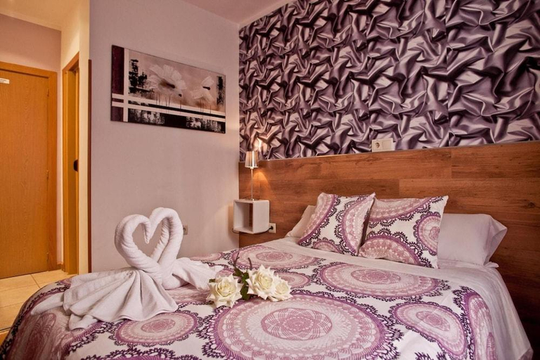 Bedroom 4, Hostal Abel Victoriano, Madrid