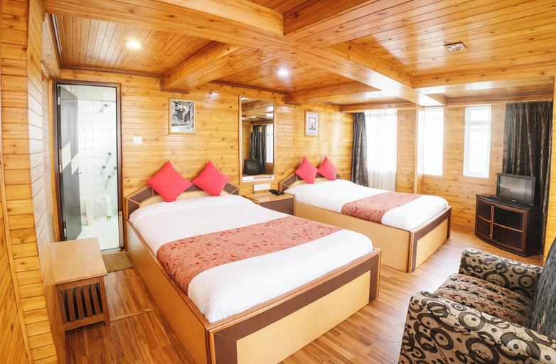 Room 3, Hotel 7 Stay In Luxury Guest House, Lucknow