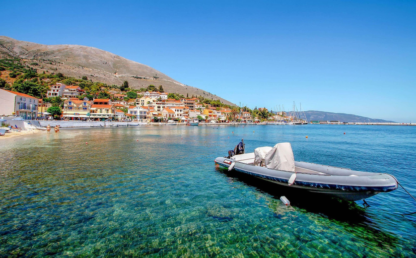 Room 5, Alkmene Apartment - Warm Getaway in Kefalonia, Ionian Islands