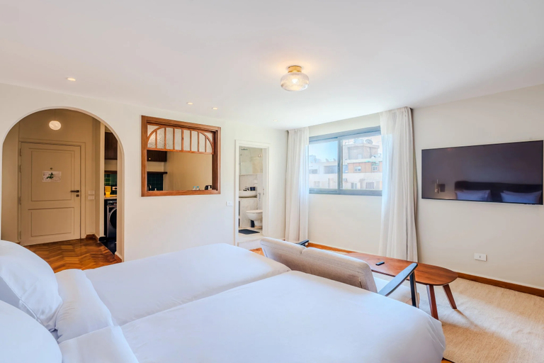 Others 2, Longchamps Hotel, Zamalik