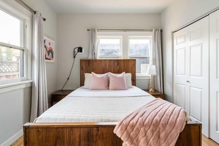 Room 4, The Veranda by Stay Portland - Kerns, Multnomah