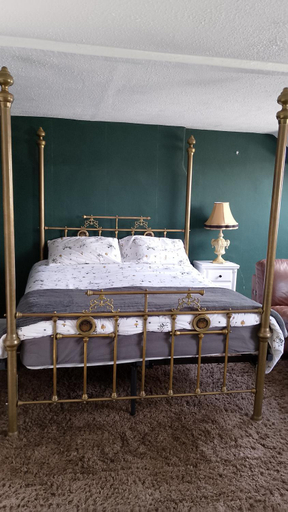 Bedroom 2, Bear House B&B, Ensuite room above the Brachio Cafe, Colyton, Devon