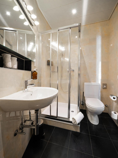 Bathroom 5, LA PALMA AU LAC, Locarno