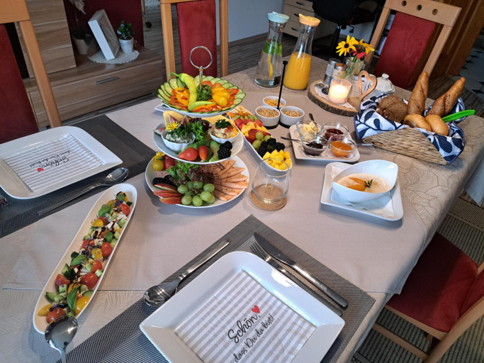 Food & Drinks 5, Privatzimmer Helga Haselberger, Melk