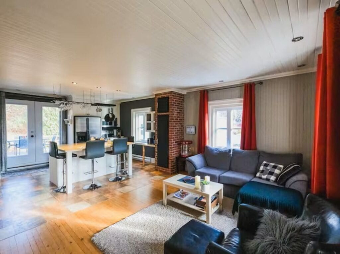 Living area 3, La Suite du Havre, Portneuf
