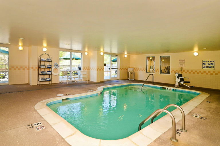 Sport & Beauty 5, Fairfield Inn by Marriott Boone, Watauga