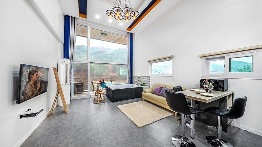 Others 5, Gipei Wool Story Pension, Pocheon