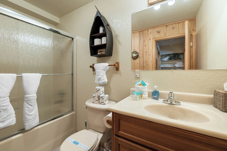 Bathroom 3, Altitude Adjustment, San Bernardino