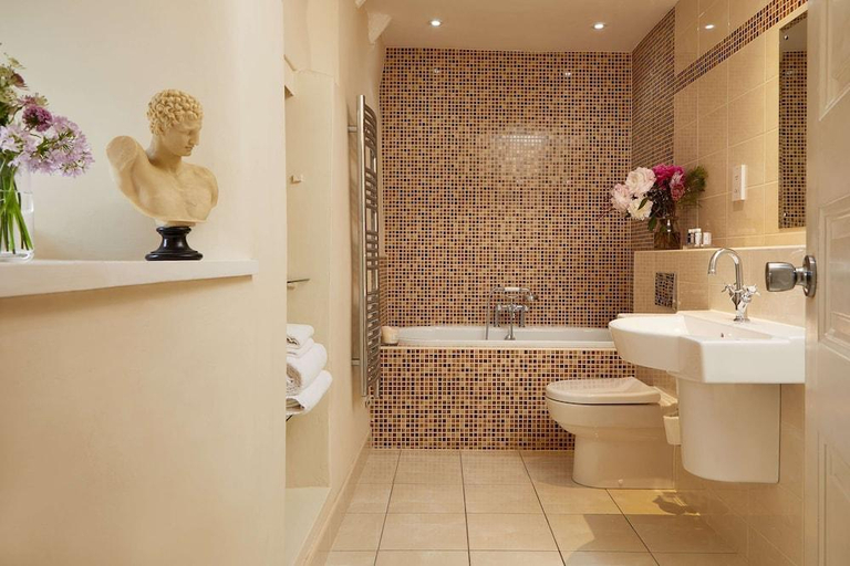Bathroom 4, Macdonald Houstoun House, West Lothian