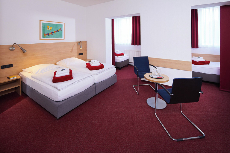 Bedroom 2, Hotel Haus vom Guten Hirten, Münster