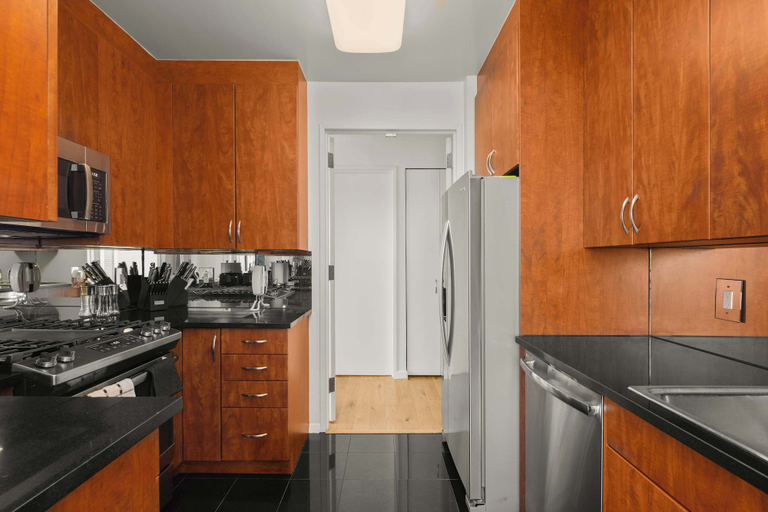 Private kitchen 2, Apex Executive Apartments - Lenox Hill NY, New York