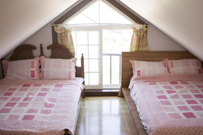 Bedroom 4, Anmyeondo Dream Pension, Taean