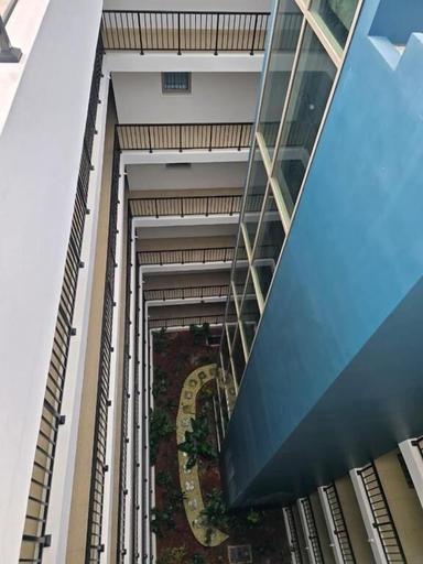 Interior, Deanery Apartments - Pool - AC - 24hrs