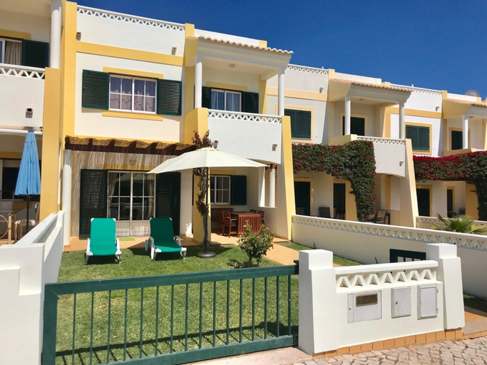 2, Family-Friendly Villa in Benagil, Lagoa