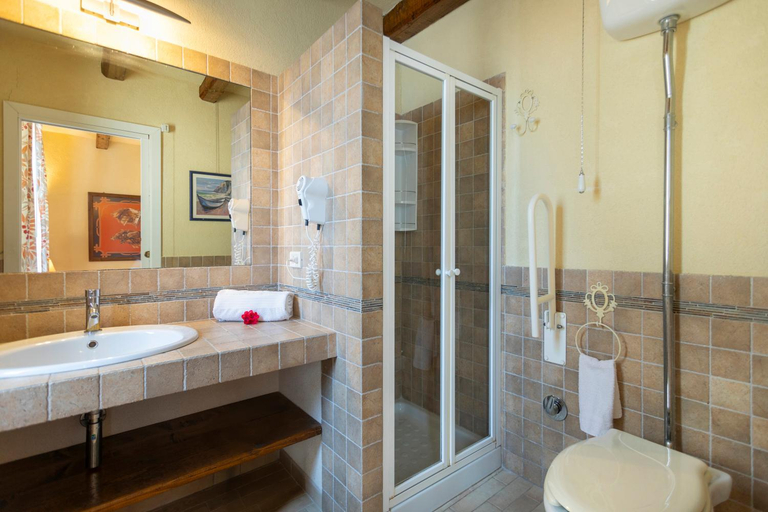 Bathroom 4, VILLA TERRA DEL SOLE 8, Emma Villas, Agrigento
