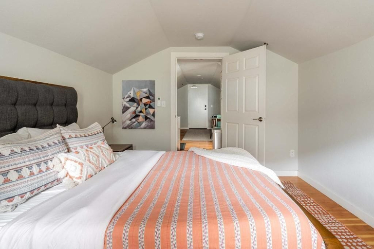 Room 3, The Veranda by Stay Portland - Kerns, Multnomah