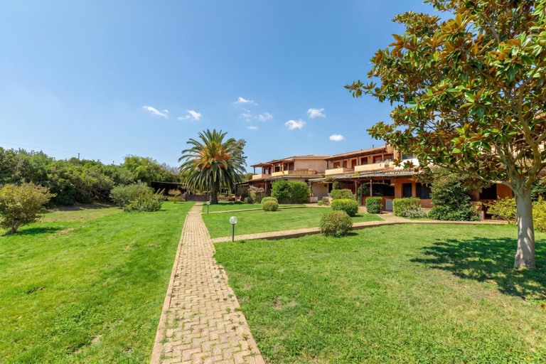 Others 5, Blue&green House With Shared Pool, Olbia-Tempio