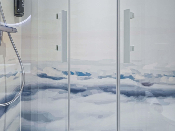 Bathroom 4, ibis Styles Paris Orly Airport, Essonne