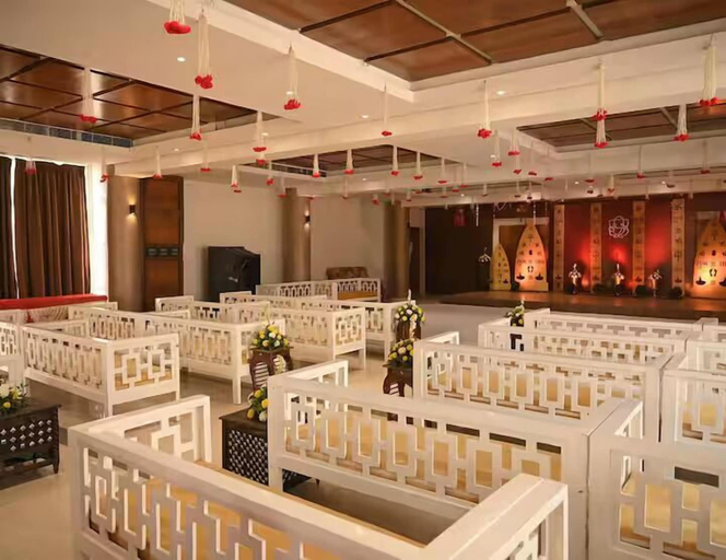 Others 3, Green Paradise, Navsari