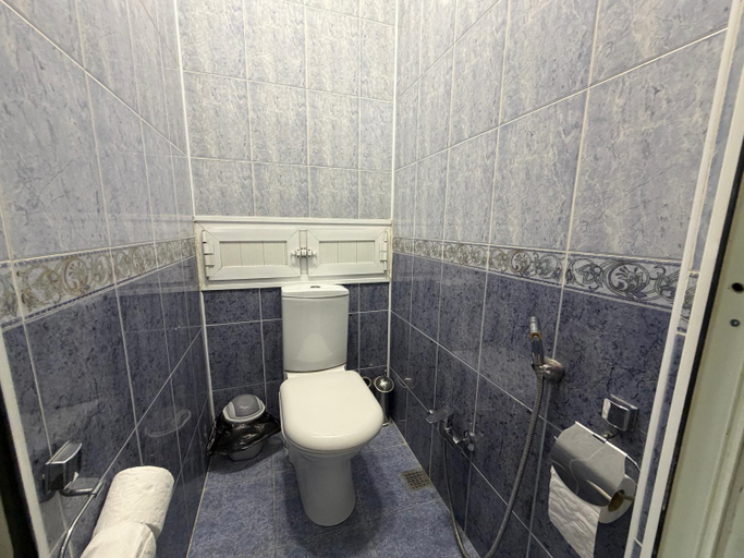 Bathroom 3, Mayden Tower apartment, Baku