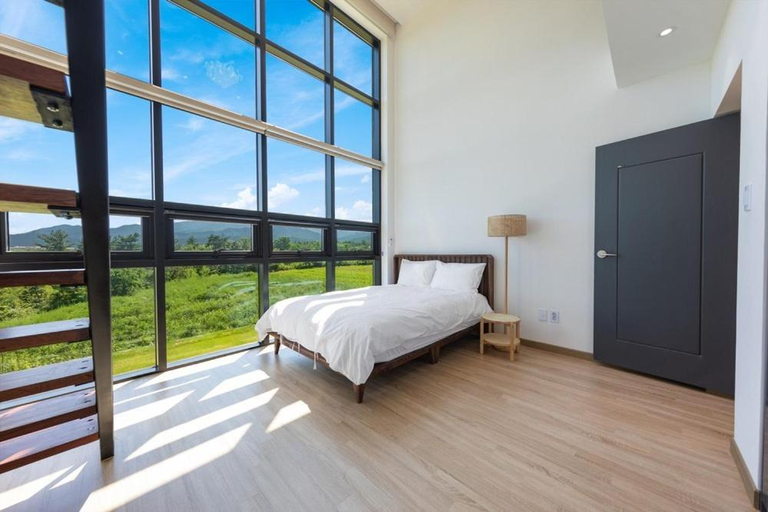 Bedroom 2, Goseung Poolhouse Poolvilla 151, Goseong