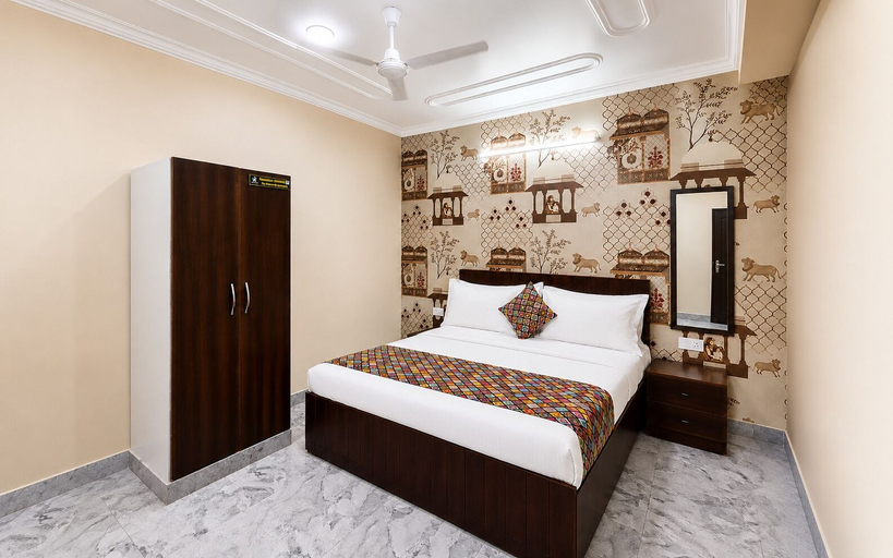 Bedroom, The Manthan Stays, Mathura