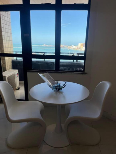 Dining, Golden 952A, Fortaleza