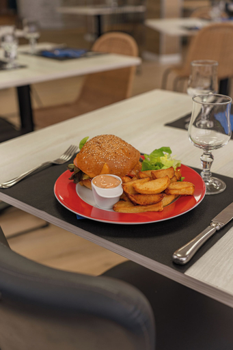 Food & Drinks 4, Brit Hotel Argentan, Orne