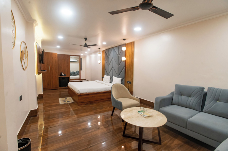 Others 4, HOTEL BOBINA, Gorakhpur