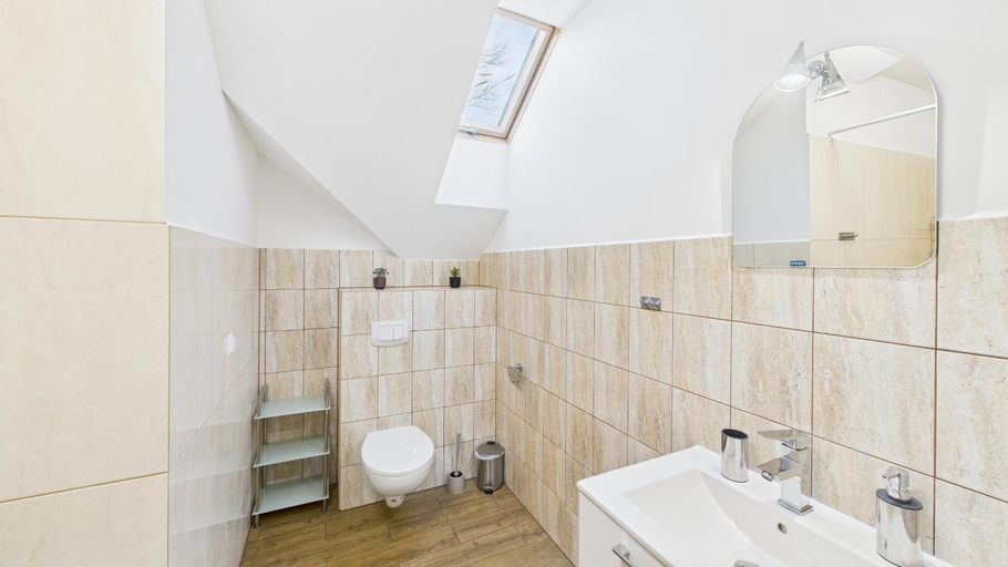 Bathroom 3, Debowka, Zielona Góra