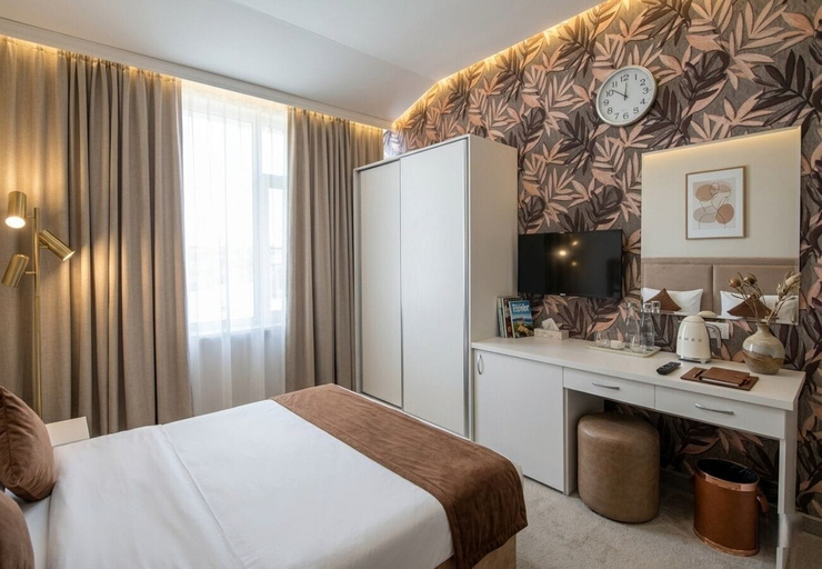 Others 5, Sunday Hotel, Baku