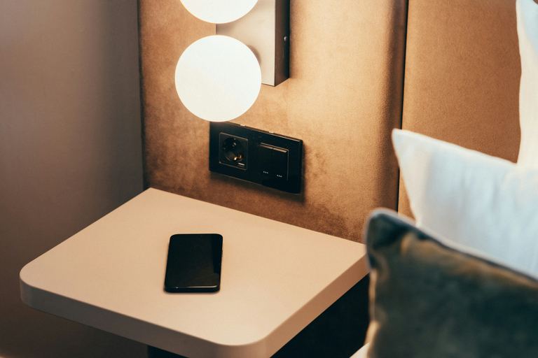 Bedroom 3, Leonardo Hotel Köln, Köln