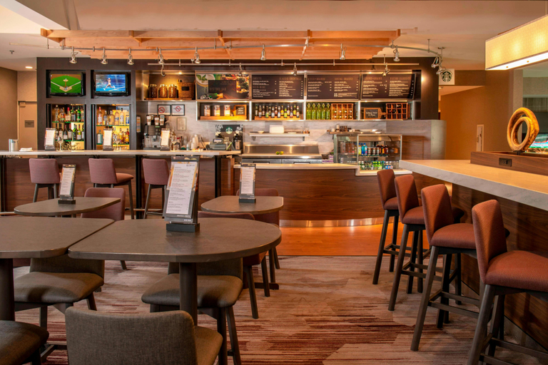 Food & Drinks 4, Courtyard By Marriott Rockville, Montgomery