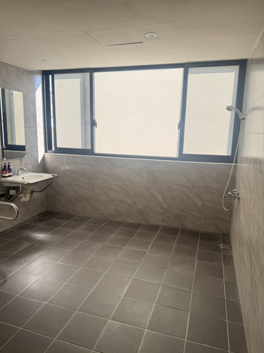 Bathroom 3, Comin Place, Taichung