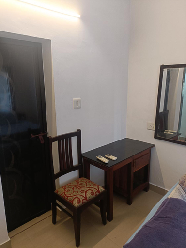 Others 5, Crystal maze, Ernakulam