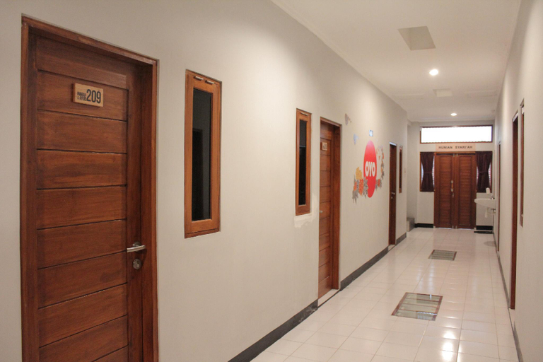 Public Area 5, Oyo 121 Rumah Ayub Syariah, South Jakarta