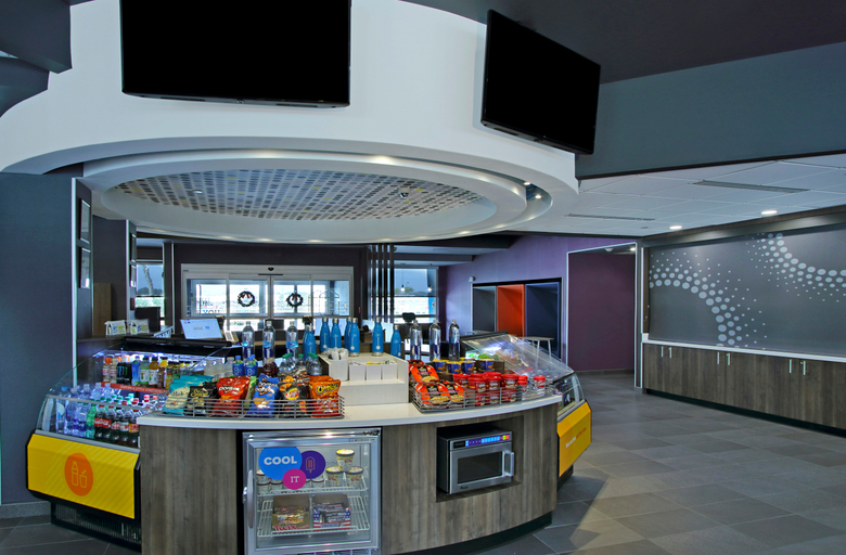 Food & Drinks 5, Tru By Hilton Mobile, Mobile