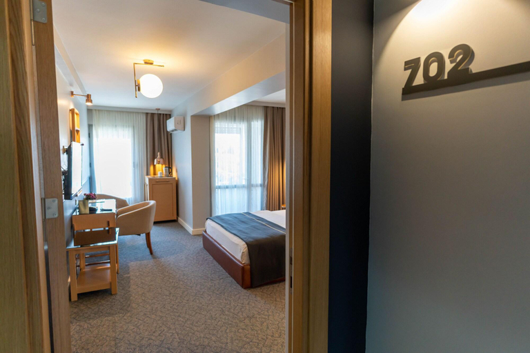 Bedroom 2, Viva La Vita Hotel Bornova, Bornova